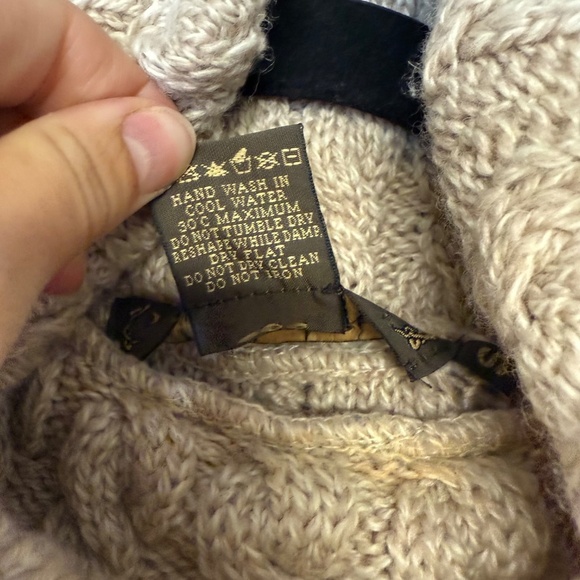 Inis Crafts Ireland Beige Cable Knit Turtleneck Sweater 100% Merino Wool Women S - Picture 2 of 12